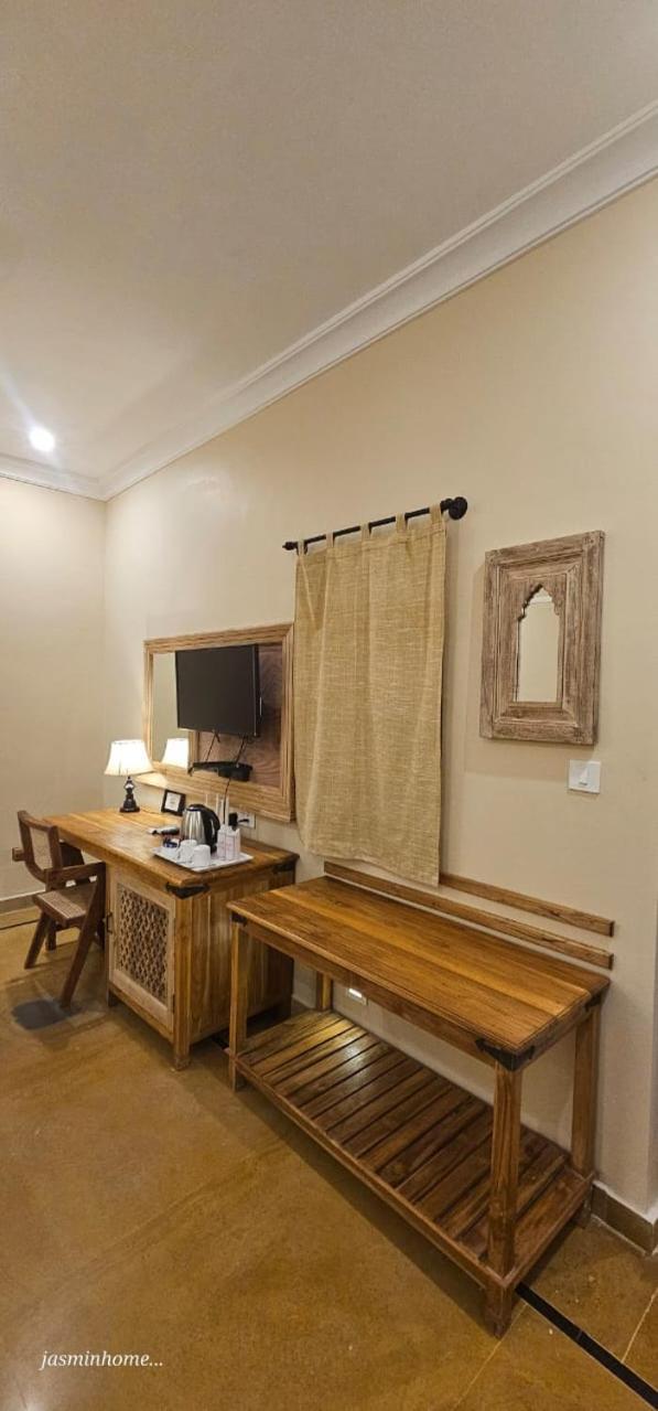 Hotel Jasmin Home Джайсалмер Екстер'єр фото